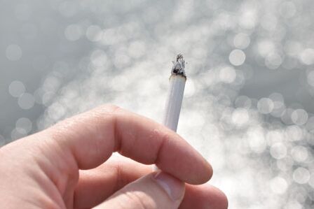 Fumar cigarrillos es altamente tóxico para el cuerpo humano. 